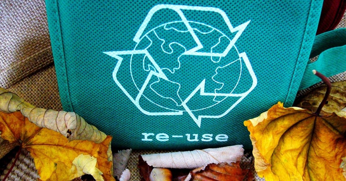 廃棄ではなく寄付やリサイクルプログラムを実施